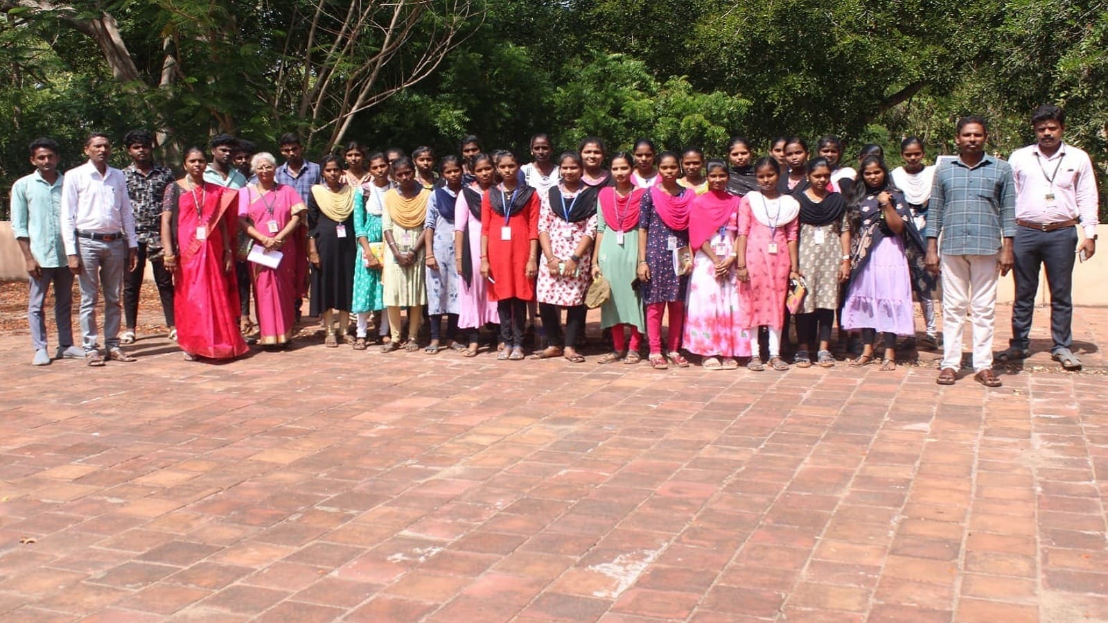 Poompuhar College (Autonomous), Melaiyur
